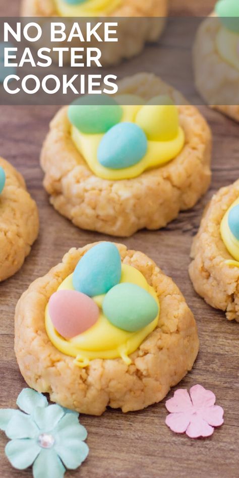 These easy No Bake Easter Treats are made with Vanilla Oreos and topped with candy eggs to look just like cute little bird nests. They are the perfect recipe for Easter! Vanilla Oreos, Easy Easter Cookies, Easter Candy Recipes, Easter Sweet Treats, Easter Deserts, Easter Cookie Recipes, Easy Easter Treats, Easter Foods, Easy Easter Desserts