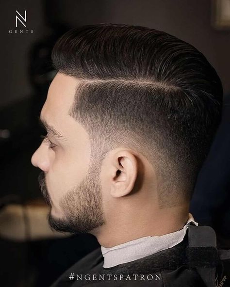 Line Up Haircut - 23 Awesome Styles for Men in 2024 Men’s Haircut With Line, Line Up Haircut, Hair Cut Man, Fade Haircut Short, Men Fade Haircut, Young Mens Hairstyles, Bread Style, Haircut Designs For Men, Top Haircuts For Men