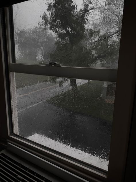 Raining Outside Window, Window Rain Aesthetic, Cozy Rain Aesthetic, Rain Outside Window, Spring Rain Wallpaper, Rain Window Aesthetic, Rainstorm Aesthetic, Rainy Window Aesthetic, Window Raining