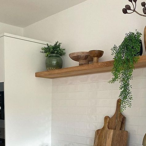 Victoria Butler on Instagram: "The final part of the kitchen has been completed - this gorgeous solid oak shelf and it was exactly what I wanted and couldn’t be more perfect - love love love ❤️ #oakshelf #oakshelves #floatingshelves #whitekitchen #newkitchen #howdenskitchen #shelfstyling #shelflove #myhome #homestyling" Howdens Kitchens, Oak Shelf, Kitchen 2024, Oak Shelves, Perfect Love, Shelf Styling, Love Love Love, White Kitchen, Solid Oak