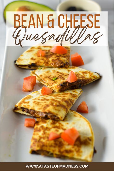 Halloween Quesadillas, Mashed Black Beans, Bite Sized Appetizers, Bean Quesadilla, Black Bean Quesadilla, Salad Casserole, Cheese Quesadilla Recipe, Fiesta Recipes, Easy Sandwiches