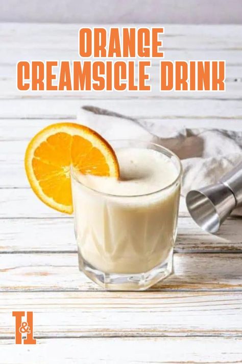 Frothy, fresh and sweet, the Orange Creamsicle is a satisfying thirst quencher on those hot summer days. Creamsicle Alcoholic Drink, Orange Creamsicle Drink, Creamsicle Drink, Liquor Recipes, Mixed Drinks Alcohol, Alcoholic Drink, Orange Creamsicle, Flavored Vodka, Refreshing Cocktails