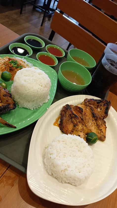 Inasal Chicken Photo, Inasal Aesthetic, Mang Inasal Aesthetic, Philippines Summer, Friendship Photoshoot, Fake Stories, Snap Food, Food Snapchat, Food Obsession