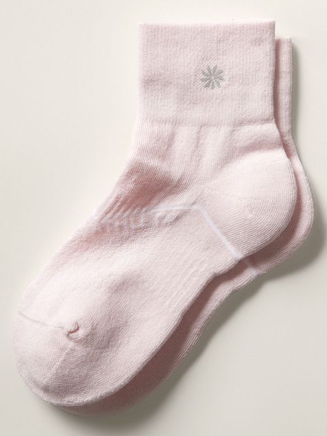 Athleta Everyday Quarter Crew Sock Cute Socks Aesthetic, Nike Socks Women, Hat Aesthetic, Quarter Socks, Chill Fits, Crew Sock, Pink Girly Things, Cute Socks, Compression Socks