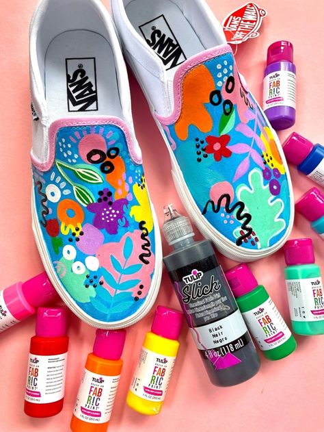 Shoe Art Ideas, Tulip Fabric Paint, Canvas Shoes Diy, Tulip Fabric, Painted Shoes Diy, Shoe Painting, Painted Canvas Shoes, Painting Shoes, Painted Vans