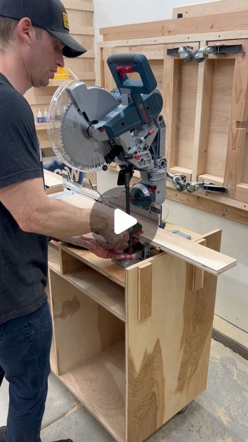 Mobile Miter Saw Station, Mitersaw Station, Diy Miter Saw Stand, Miter Saw Station, Saw Station, Mitre Saw Station, Mitre Saw Stand, Workbench Plans, Miter Saw