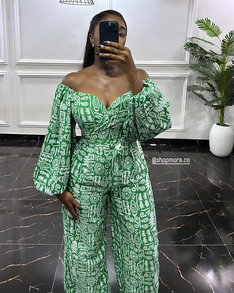 ZAMANI SET✨ Price: N25,000/ $45 Available in all sizes. Please check our size chart and return policy before placing orders 💕 PROCESSING PERIOD Within Lagos: 7 working days Outside Lagos: 10 working days Outside Nigeria: 15 working days We ship via DHL/GIG Ankara Casual Gowns, Ankara Shorts, Ankara Top Styles, Casual Gowns, Cute Box Braids, 2piece Outfits, Ankara Designs, Clothes To Sew, Bra Hacks