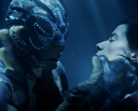 The Shape Of Water (2017) directed by Guillermo del Toro (4/5) Shape Of Water Creature, Shape Of The Water, He Sees Me, Abe Sapien, Monster Romance, Shape Of Water, Oh Nooo, The Shape Of Water, Creature From The Black Lagoon