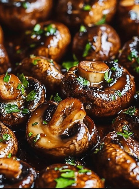 Health meal, low carbs meals, keto meal Balsamic Garlic Mushrooms, Balsamic Soy Roasted Garlic Mushrooms, Roasted Chicken Side Dishes, Balsamic Mushrooms Sauteed, Filet Mignon Side Dishes, Roasted Mushrooms Oven, Roast Chicken Side Dishes, Sauteed Mushrooms For Steak, Mushroom Recipes Crockpot