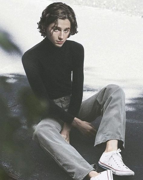 Timothee Chalamet Full Body Pic, Regulus Acturus Black, Boys Photography, Style Moodboard, Timmy T, Regulus Black, The Perfect Guy, Ex Machina, Timothee Chalamet