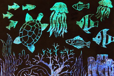 Crayon Etching Ideas, Crayon Etching, Scratch Paper Art, Ocean Theme Crafts, Etching Ideas, Fun Craft Ideas, Scratchboard Art, Scratch Paper, Scratch Art