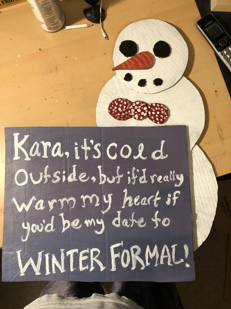 Winter Ball Sign Ideas, Winter Formal Proposals Ideas, Snowball Poster Ideas, Christmas Dance Proposal, Winter Dance Proposal Ideas, Winter Formal Sign Ideas, Winter Formal Signs Girls Ask Guys, Snoball Proposals, Snowball Dance Proposals