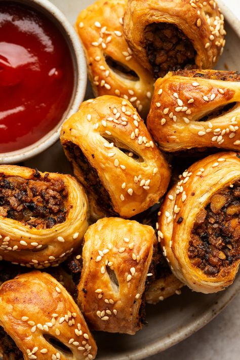 Vegan Christmas Menu Ideas, Vegetable Sausage Rolls, Vegetarian Afternoon Tea Ideas, Vegan Pub Food, Veggie Sausage Rolls, Vegetarian Xmas Recipes, Vegan Nibbles, Vegan Canapes, Vegan Snacks For Party