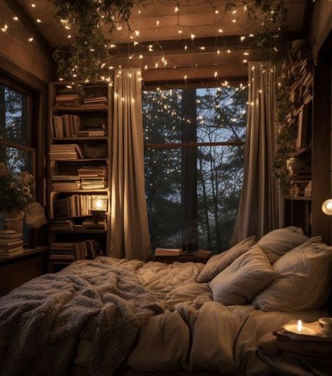 Cute Attic Bedroom, Big Cosy Bedroom, Tiny Bedroom Ideas Cozy, Cozy Bedroom Inspirations, Bedroom Cosy, Room Astethic, Home Astethic, Cosy Bedroom Aesthetic, Cozy Room Ideas