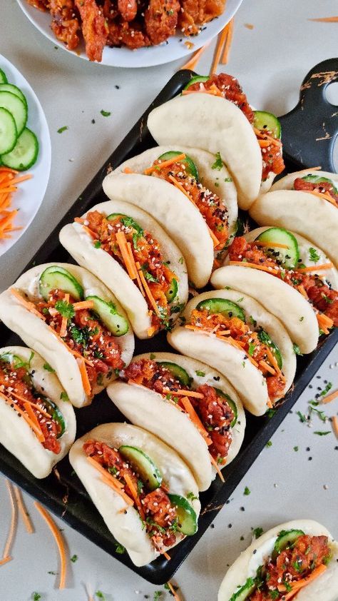 Chicken Bao Buns Recipe https://resepmamiku.com/en/chicken-bao-buns-ataleofsauceandspice Chicken Bao Buns, Chicken Buns, Chinese Street Food, Small Portions, Bao Buns, Ginger Recipes, Bun Recipe, Steamed Buns, Hoisin Sauce