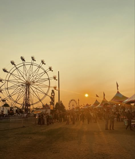 Wyatt Core Aesthetic, Summer Haze Aesthetic, Country Fair Aesthetic, Summer Carnival Aesthetic, Summer Fair Aesthetic, County Fair Aesthetic, Fairground Aesthetic, State Fair Aesthetic, County Fair Food