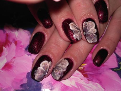 Nails With Butterflies Short, Red Nails With Butterflies, Burgundy Butterfly, Nails With Butterflies, Dark Red Nails, Butterfly Nails, Butterfly Nail, Red Nails, Dark Red