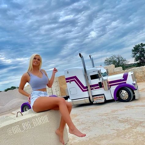 #largecar #bigrig #truckporn #kenworth #w900l #puertorico #slammedsemis #truckingshow Women Truck Driver, Trucks For Sell, Female Trucks, Service Agreement, Girl Trucker, Lifted Chevy Trucks, Classic Cars Trucks Hot Rods, Peterbilt Trucks, Truck Art