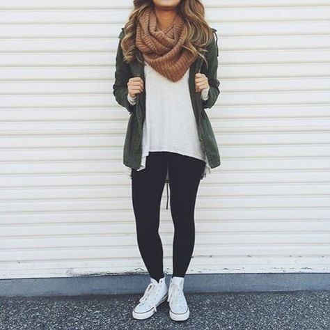 converse shoes outfits - How to wear converse shoes Winter Hipster, Converse Outfits, Vans High, Cute Outfits With Leggings, Look Legging, Tops Outfit, Outfits 2016, High Top Converse, Cute Leggings