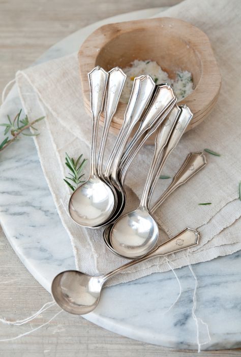 Antique Flatware, Spoons And Forks, Silver Cutlery, Vintage Cutlery, Vintage Spoons, Vintage Silverware, Silver Flatware, Love Vintage, Silver Spoons