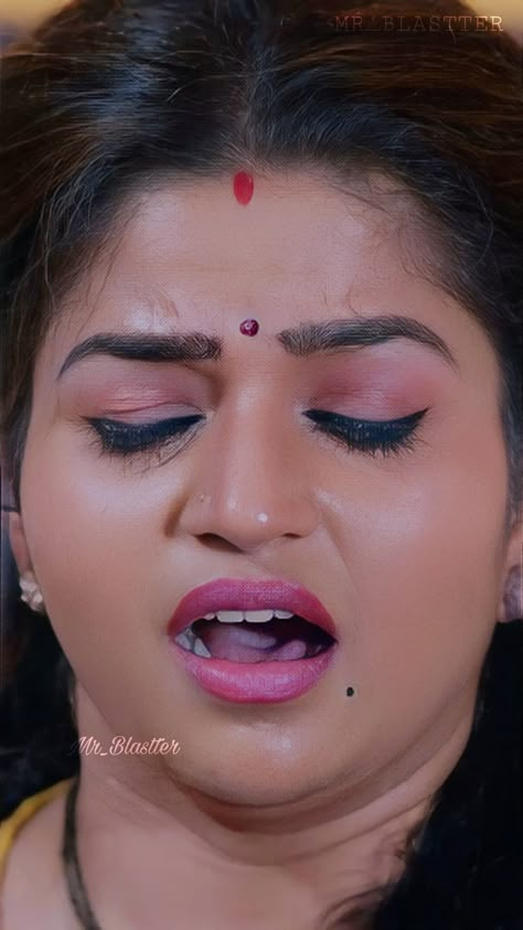 Nithya Ram Hot Back, Nithya Ram Hot Photos, Indian Actresses Expression, Rachita Ram, Nithya Ram, Pranitha Subhash, Priyanka Mohan, Wamiqa Gabbi, Mexican Women