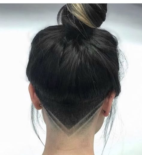 Under Hair Shaved, Hair Tattoo Designs, Undercut Hair Designs, Mama Hair, Undercut Hairstyles Women, Undercut Hair, Undercut Long Hair, Undercut Designs, Shaved Hair Designs