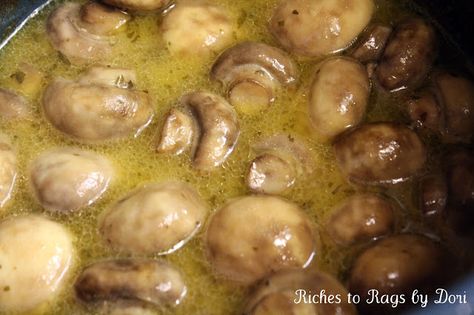 Crockpot Parmesan Ranch Mushrooms- Mushrooms, a stick (1/2 cup) of butter, a package of Hidden Valley Ranch Dressing and some Parmesan Cheese. That is it! You let them cook in the Crock Pot for 4 hours on low and you have a delicious side dish or a great topping for steak. Topping For Steak, Ranch Mushrooms, Crockpot Mushrooms, Parmesan Ranch, Hidden Valley Ranch Dressing, Gluten Free Puff Pastry, Hidden Valley Ranch, Hidden Valley, Crock Pot Slow Cooker