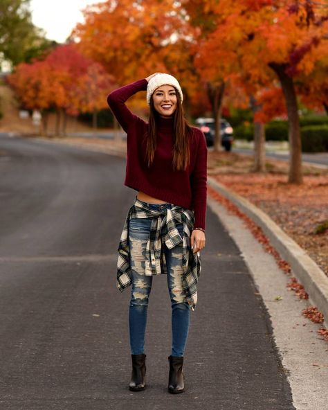 @hapatime on Instagram: "Head to toe in @americaneagle - they have the cutest holiday pieces for everyone on your gift list! #AEOSTYLE #AEOPartner" Fall 2016 Outfits, Fall Outfits Women 30s, Fall Outfits Women 20s, Romantic Questions To Ask, Beanie Outfit, Romantic Questions, Fall Trends Outfits, Outfit Combos, Pullover Outfit