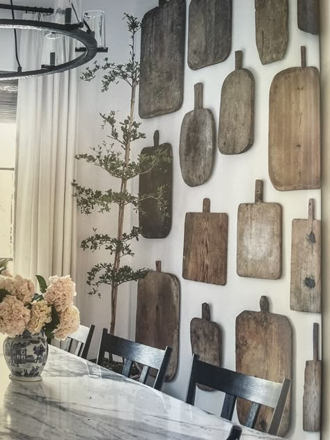 Bread Board Wall Display, Wood Wall Kitchen, Rustic Wood Wall, Rustic Wood Walls, Wall Kitchen, Reclaimed Oak, Chopping Boards, Wall Board, Rustic Kitchen