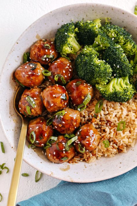 Asian Glazed Turkey Meatballs - Eat Yourself Skinny Glazed Turkey Meatballs, Glazed Turkey, Turkey Meatball, Easy Healthy Meal Prep, Health Dinner, Turkey Meatballs, Think Food, Health Dinner Recipes, Healthy Meal Prep