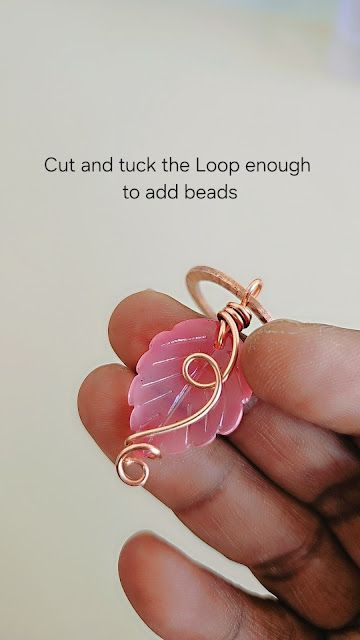 Wire Art Pendant, Copper Earrings Handmade Ideas, Weaving Rocks, Copper Jewelry Tutorial, Flame Painting, Wire Weaving Techniques, Copper Wire Crafts, Wire Jewelry Patterns, Wire Projects