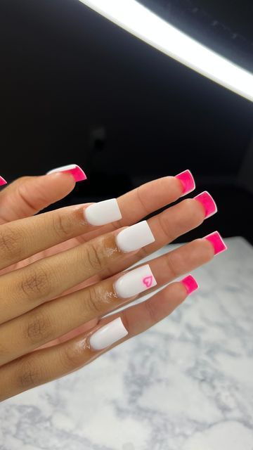 The latest nail style trend to hit Instagram is a creative way to celebrate the season. Users are uploading images of nails painted to look like the knit sweaters that are perfect for this time of the year.  . Different Color Bottom Nails, Short And Cute Nail Ideas, White Nails Pink Bottoms, Bottom Nails Color, Short Nails Set Ideas, White Nails With Pink Bottoms, Color Under Nails, Full Colored Nails, Nails Painted Underneath