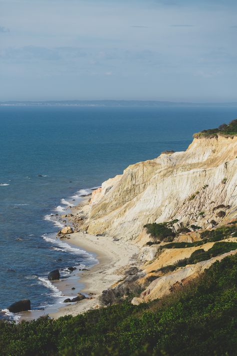 Marthas Vineyard Wedding Aesthetic, Vineyard Wedding Venues, Marthas Vinyard, Massachusetts Wedding Venues, Marthas Vineyard Wedding, Handwritten Wedding, Boat Wedding, Tented Wedding, Massachusetts Wedding