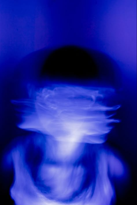 #digitalphotography #blurryface #bluelighting #digital #blurry #longexposure #longexposurephotography #face #mind Blurred Face Art, Blurry Face Photo, Blurred Face Photography, Blurred Face Painting, Face Blur Aesthetic, Blured Portrait Aesthetic, Blurred Face Aesthetic, Blurred Photos Aesthetic, Blurry Drawing