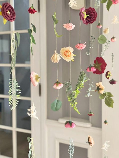 Hanging Flowers Arch, Hanging Wall Flowers, Garden Party Garland, Birthday Window Decorations, Hanging Flowers Backdrop Diy, Hanging Flower Photo Backdrop, Wildflower Photo Backdrop, Wild Flower Party Decor, Wild Flower Baby Shower Decor