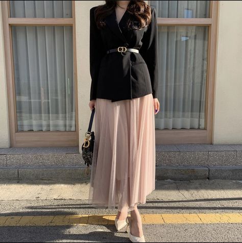 Black And Violet Outfit, Formal Tulle Skirt Outfit, Blazer And Skirt Outfits Hijab, Long Skirt Blazer Outfit, Blazer And Long Skirt Outfits, Long Skirt With Blazer, Corporate Attire Women Skirt, Blazer Long Skirt, Formal Outfits For Women Parties