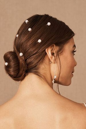 Long Hairstyle Ideas, Accessories Pearl, Bridal Hair Buns, Simple Hairstyles, Pearl Pin, Long Hairstyle, Trendy Hairstyle, Pearl Hair Pins, Pearl Hair Clip