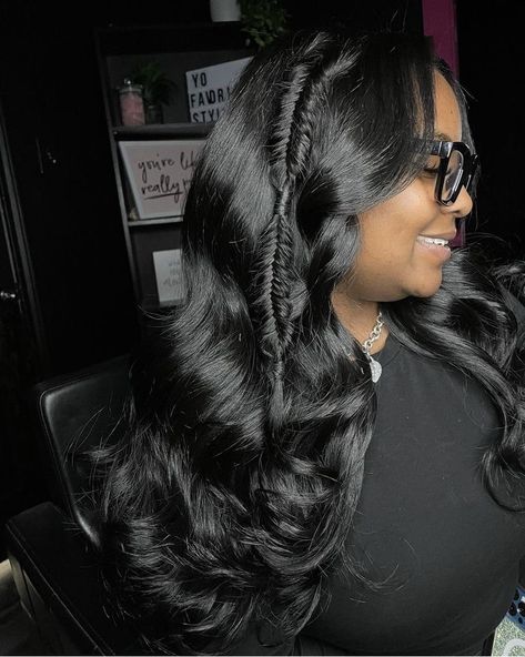 Middle Part Quick Weave With Fishtail, Fish Tail Braid Black Hairstyles, Fish Tail Braid On Wig, Flat Ironed Hair, Middle Part Curly Hair, Quick Weaves, New Hair Ideas, Classy Hairstyles, Quick Weave Hairstyles