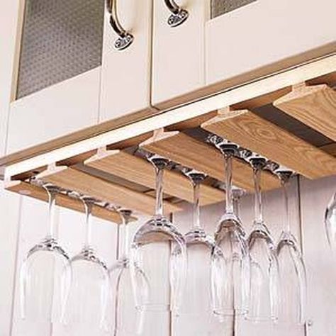 So, you're a wine connoisseur and you need a clever way to display your new wineglasses. Here is just what you need: a simple plan for the wineglass rack that presents many... Diy Wine Glass Rack, Wine Glass Hanger, Wine Glass Shelf, Wine Rack Design, Simple Plan, Wine Connoisseur, Regal Design, Wine Glass Rack, Diy Wine Rack