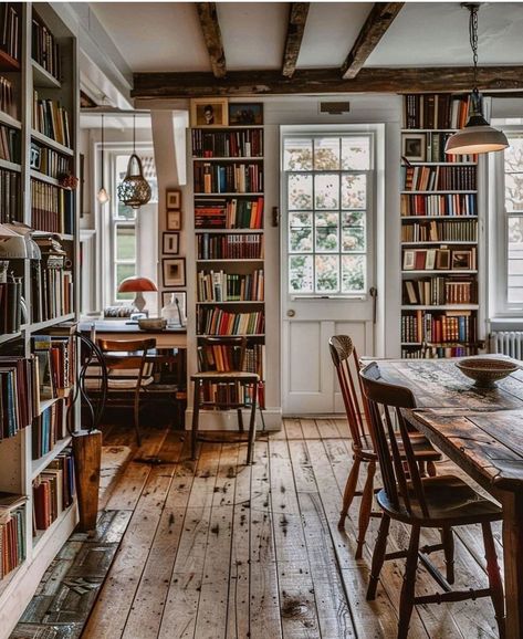 Home Library Design, Home Libraries, Library Design, Book Shelves, Cozy Reading Nook, Home Library, Dream House Decor, Home Design Ideas, Beautiful Interiors