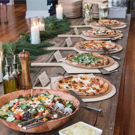 18 Cool Birthday Party Ideas for Teenagers They'll Flip Over - Raising Teens Today Pizza Wedding, Pizza Catering, Pizza Buffet, Pizza Roll, Pizza Bar, Reception Food, Wedding Reception Food, Food Stations, Pizza Party