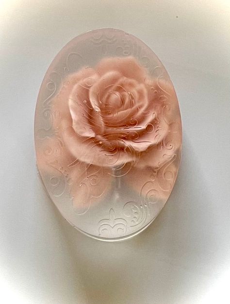 Soap Art, Rose Bar, Fancy Soap, Soap Carving, Handmade Soap Bar, Vero Beach Fl, Beautiful Bars, Melt And Pour, Rose Soap