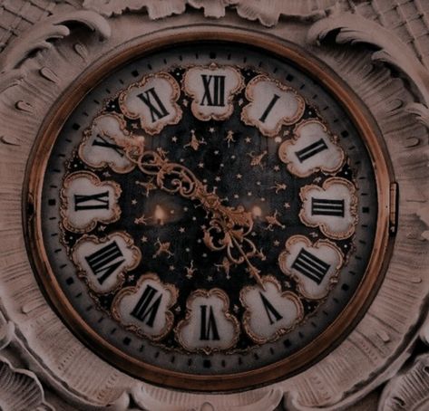 Machiavellian Aesthetic, God Of Time Aesthetic, Dark Academia Clock, Steam Punk Aesthetic, Midnight Clock, Nutcracker Aesthetic, Dark Academia Icons, Dark Academia App Icons, Clock Aesthetic