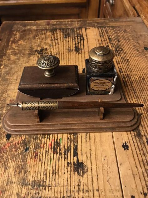 Calligraphy Dip Pen, Calligraphy Pen Set, Antique Inkwells, Quill And Ink, Vintage Writing, Calligraphy Pen, Vintage Stationery, Calligraphy Ink, Dip Pen