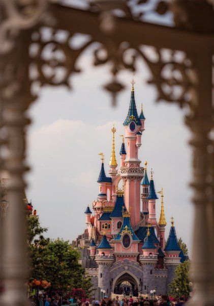 Disneyland Paris Pictures, Disney Shots, Disneyland Paris Photo Ideas, Disneyland Paris Photography, Disneyland Paris Aesthetic, Eurodisney Paris, Disneyland Paris Attractions, Disney World Photo Ideas, Disneyland Ideas