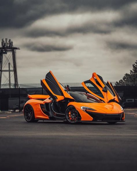 Mclaren Artura, Bruce Mclaren, Mclaren 720s, Mclaren Cars, Fast Sports Cars, Dream Car Garage, Mclaren P1, Mc Laren, Future Cars