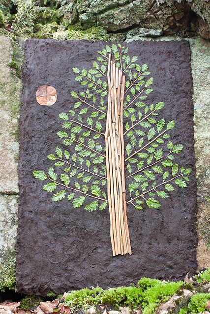 Tree of Life | Flickr: Intercambio de fotos Forest School Activities, Ephemeral Art, Nature Craft, Theme Nature, Leaf Crafts, Earth Art, Nature Play, Outdoor Learning, Forest School