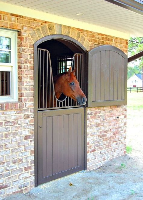 Dutch Doors and Brick Stable Stable Exterior, Beautiful Stables, Stalls Ideas, Barns And Stables, Horse Barn Doors, Horse Stalls Doors, Equine Barns, Dutch Doors, Horse Barn Ideas Stables