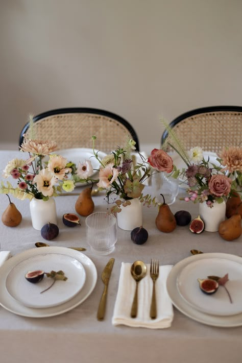 Thanksgiving table setting
Terracotta bud vases
Fall table setting
Fall flowers Thanksgiving Bud Vases, Thanksgiving Table Flowers, Minimal Thanksgiving Table, Terracotta Bud Vases, Round Table Setting Ideas, Simple Fall Tablescapes, Setting Thanksgiving Table, Brunch Table Decorations, Table Setting Fall