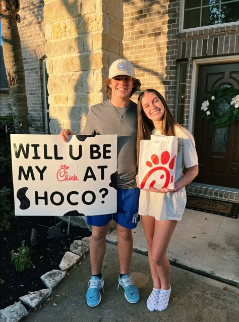 Hoco Chick Fil A, Ice Spice Hoco Proposal, Chic Fil A Hoco Proposal, Lemonade Hoco Proposal, Corny Hoco Signs, Cringe Hoco Proposals Ideas, Hoco Sign Ideas Funny, Squishmallow Hoco Proposal, Cute Hoco Asks